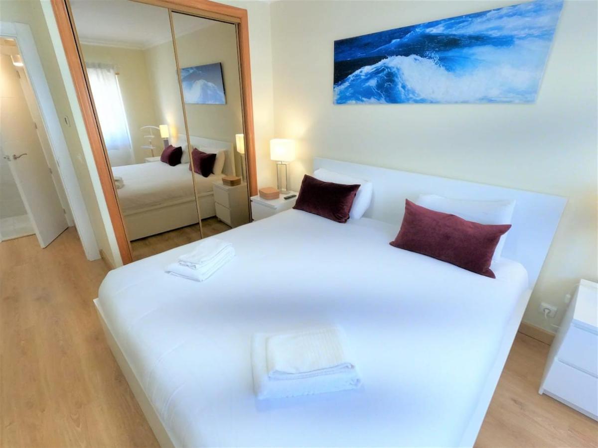 Carnaxide Modern T1 Apartment W Balcony In Carnaxide Oeiras Lisbon Екстер'єр фото