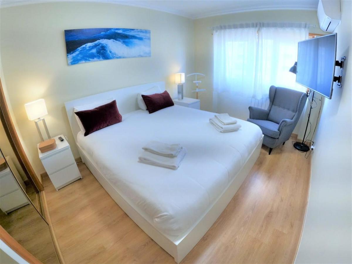 Carnaxide Modern T1 Apartment W Balcony In Carnaxide Oeiras Lisbon Екстер'єр фото